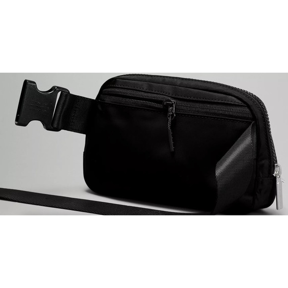 LULULEMON Everywhere Belt Bag Black 1L NWT LU9AX2S - Picture 5 of 6
